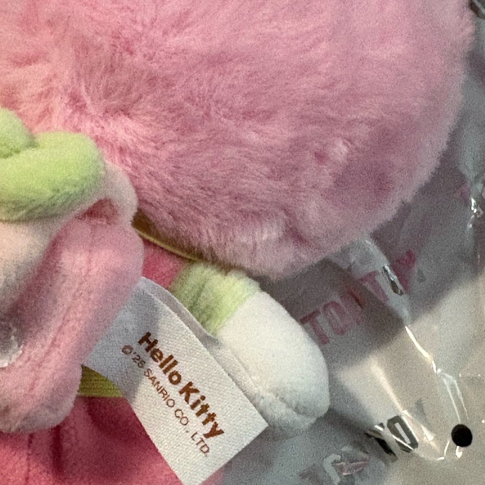 MINISO Sanrio Hello Kitty Fruity Paradise Plush Pendant - Picture 4 of 6